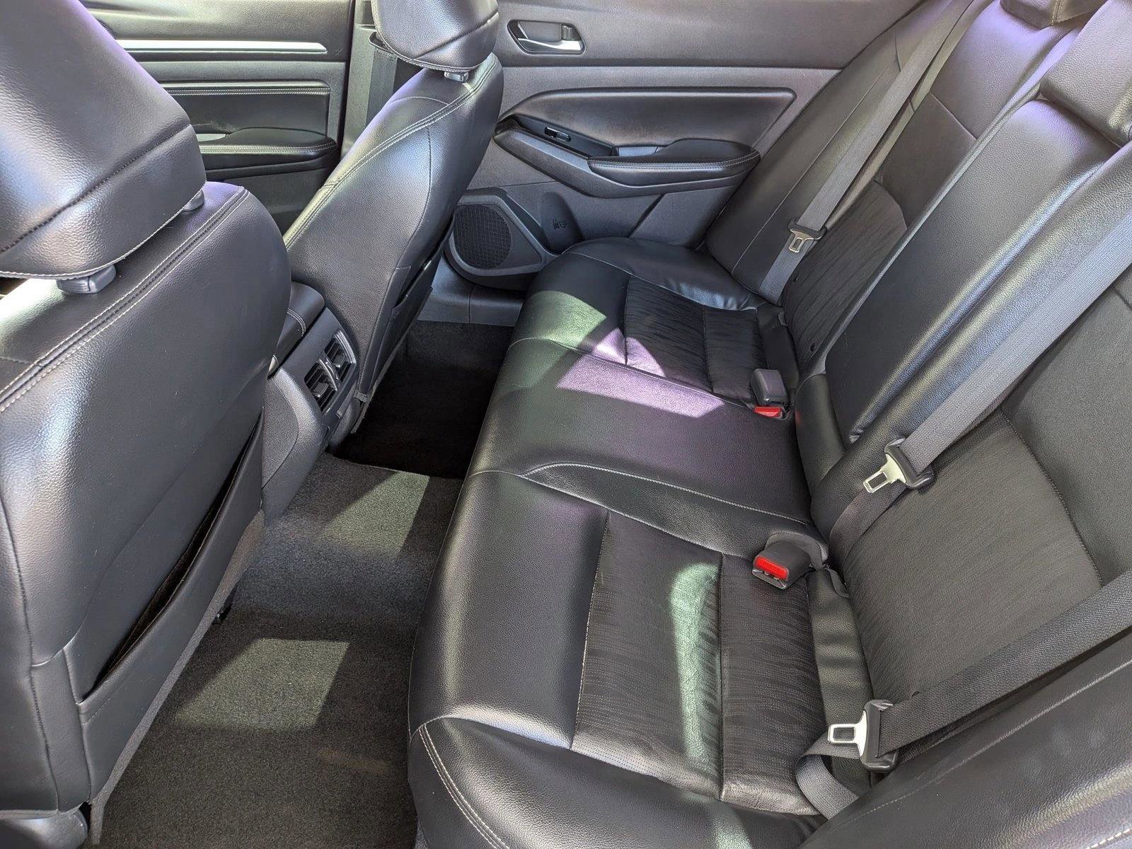 Used 2020 Nissan Altima 2.5 SL FWD image 18