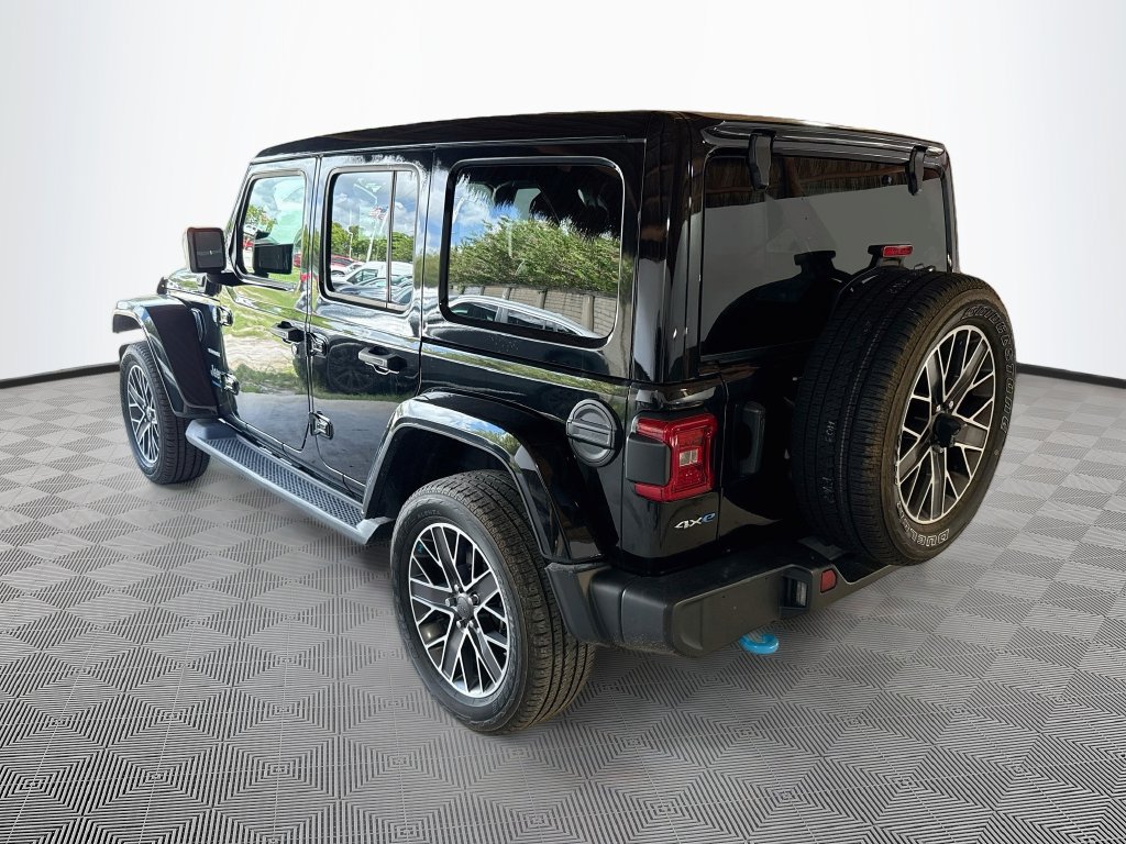 Certified 2023 Jeep Wrangler Unlimited Sahara w/ Cold Weather Group AWD/4WD image 9