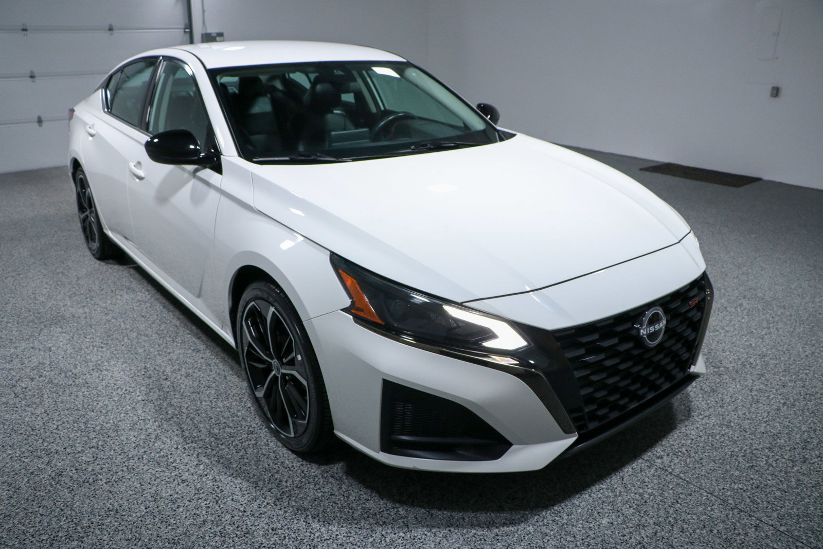 Used 2024 Nissan Altima 2.5 SR image 5