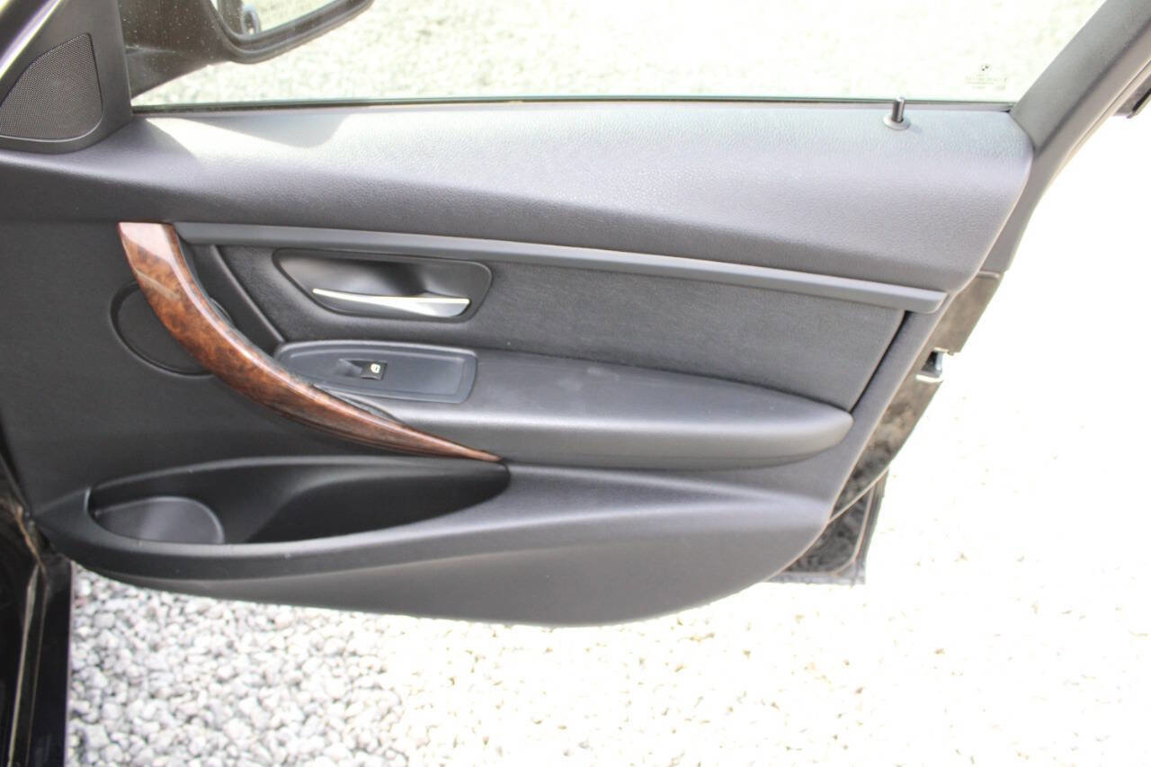 Used 2014 BMW 328i xDrive 328i xDrive AWD 4dr Wagon image 21