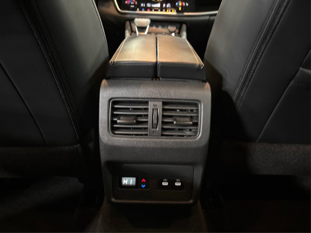 Used 2024 Nissan Rogue SL w/ SL Premium Package image 29