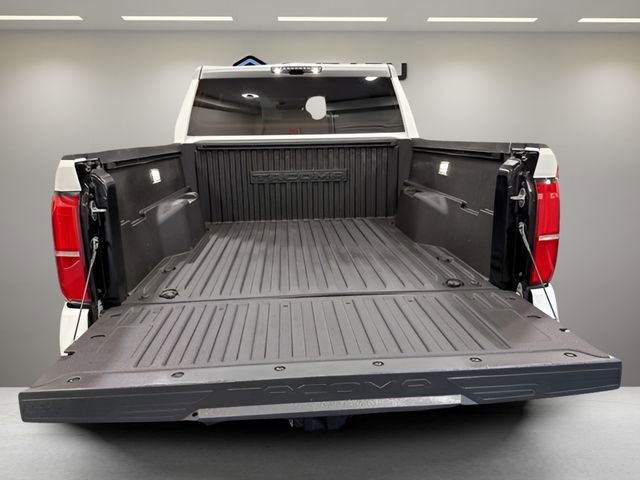 Used 2024 Toyota Tacoma TRD Sport image 33