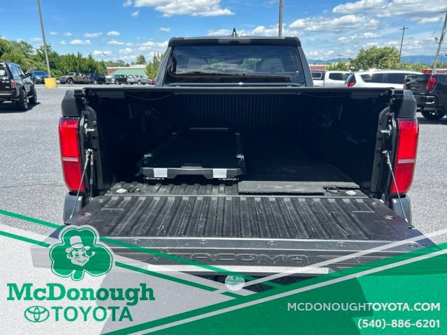 Certified 2025 Toyota Tacoma SR5 AWD/4WD image 5