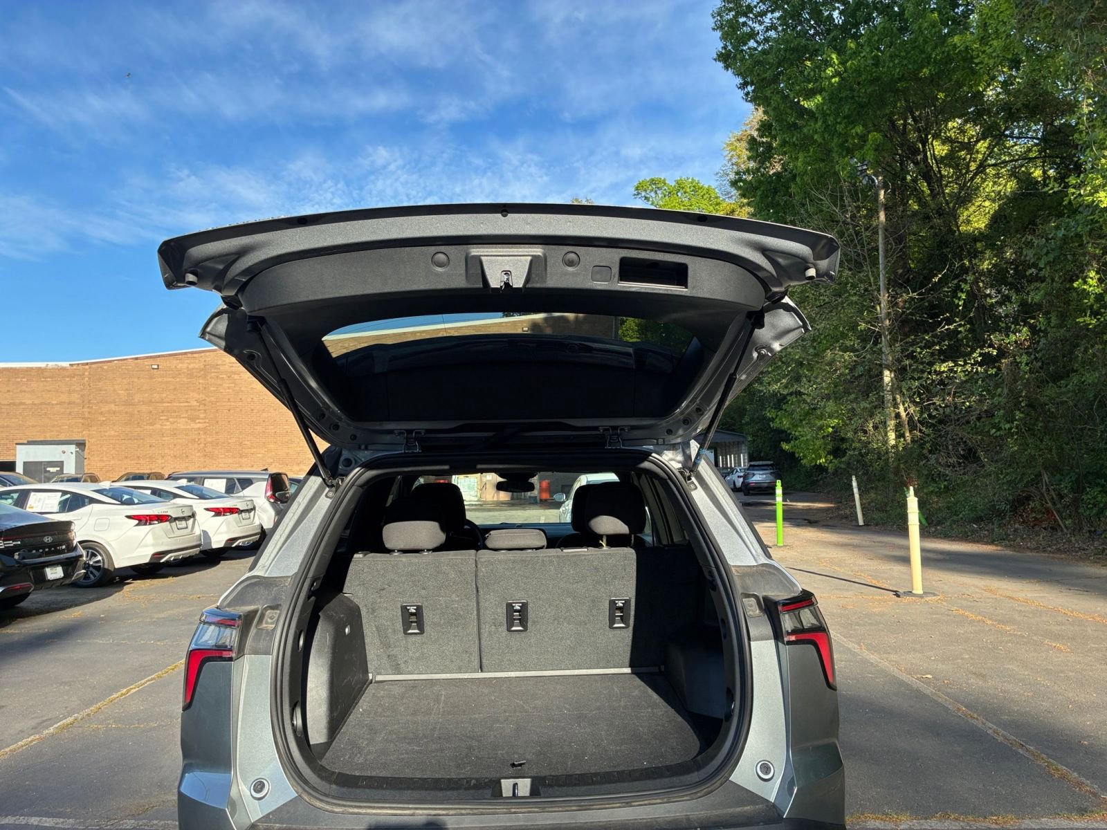 Used 2025 Chevrolet Equinox LT FWD image 30