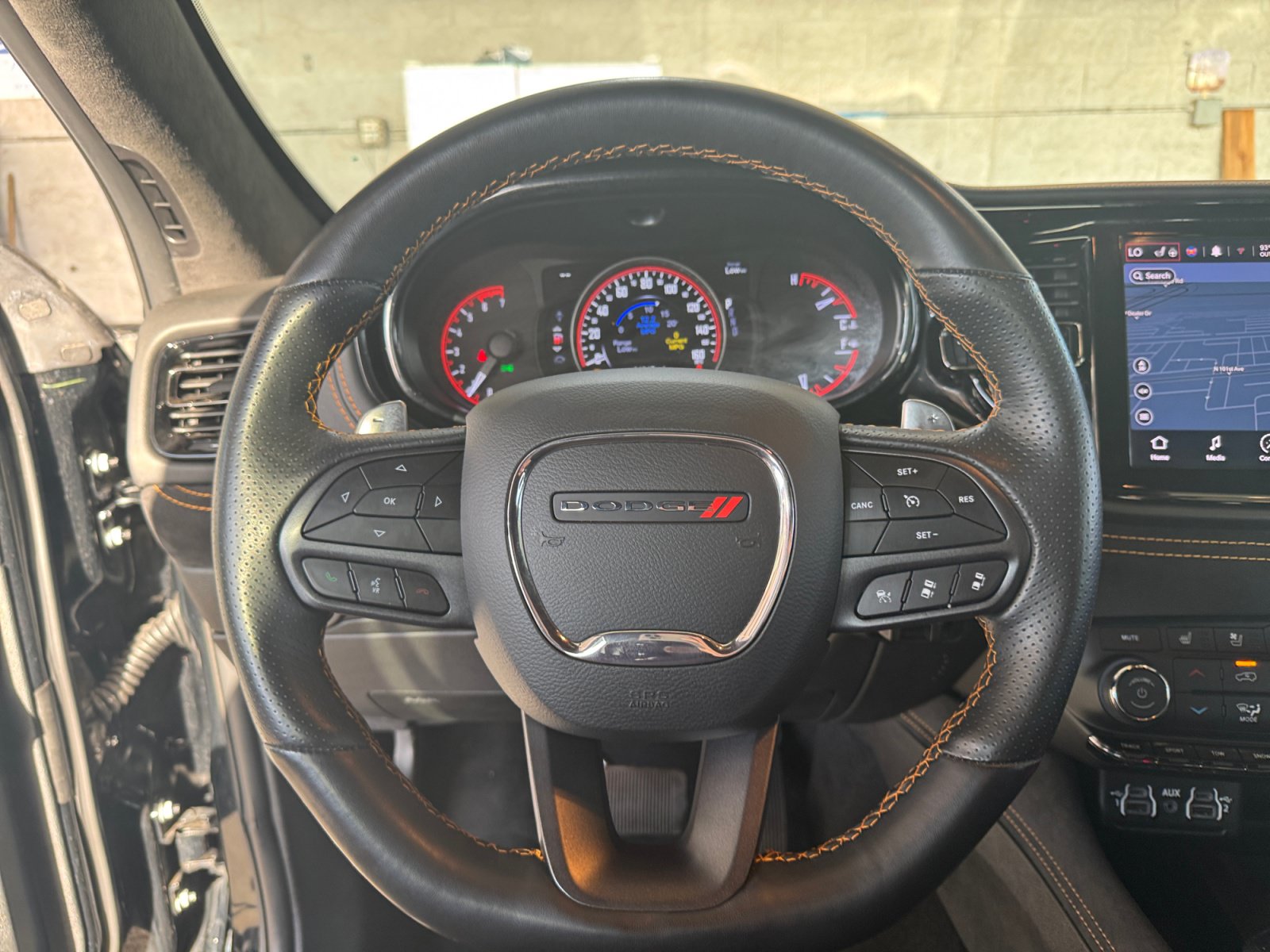 Used 2023 Dodge Durango R/T w/ Hemi Orange Plus Package AWD/4WD image 24