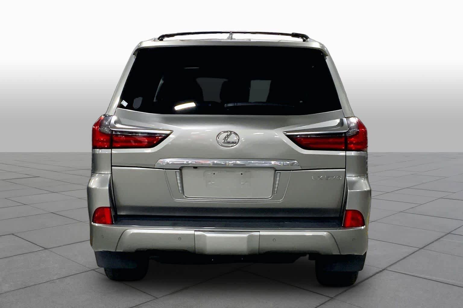 Used 2020 Lexus LX 570 4WD w/ Luxury Package image 5