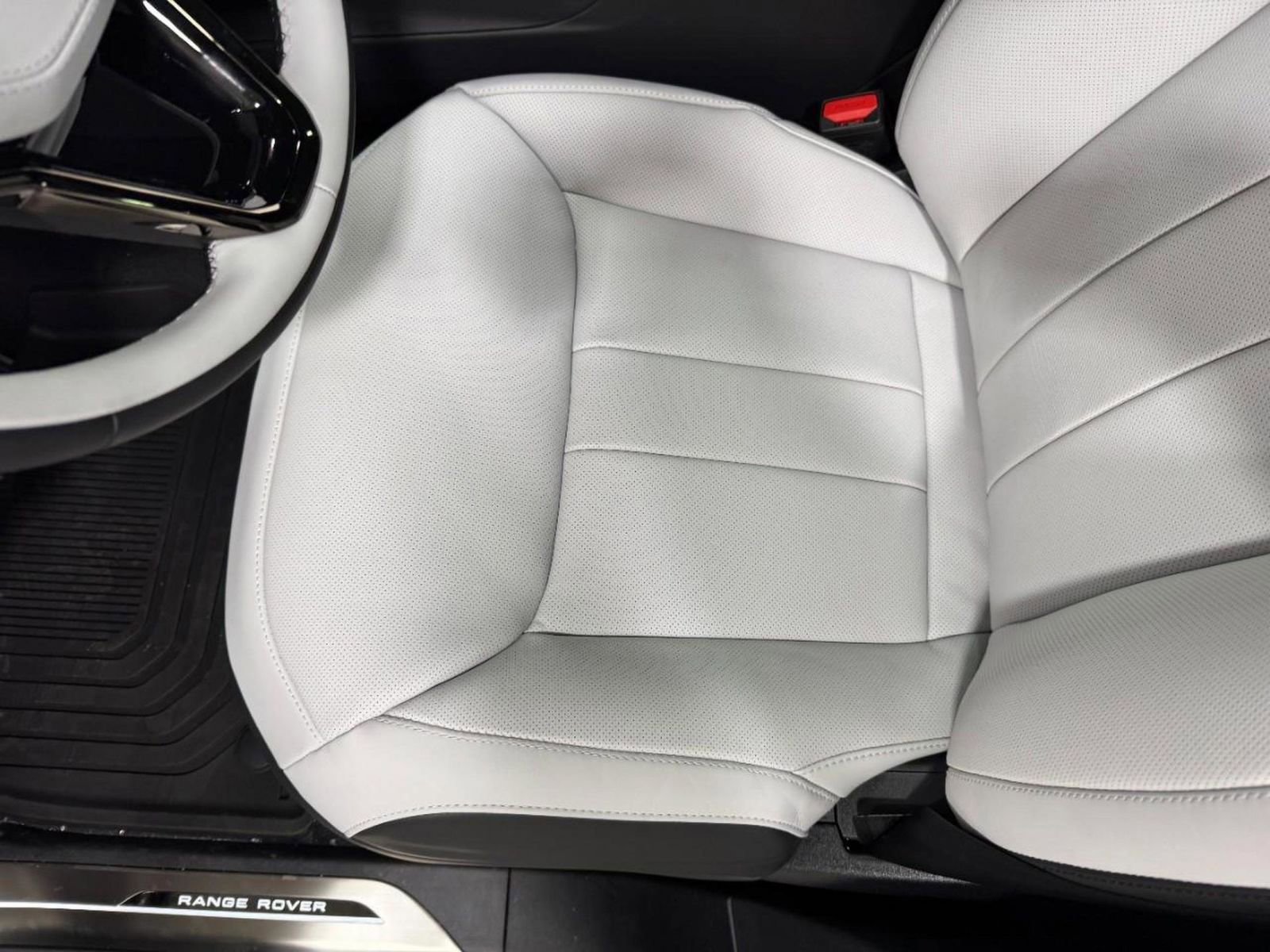 New 2026 Land Rover Range Rover Sport Dynamic SE image 28