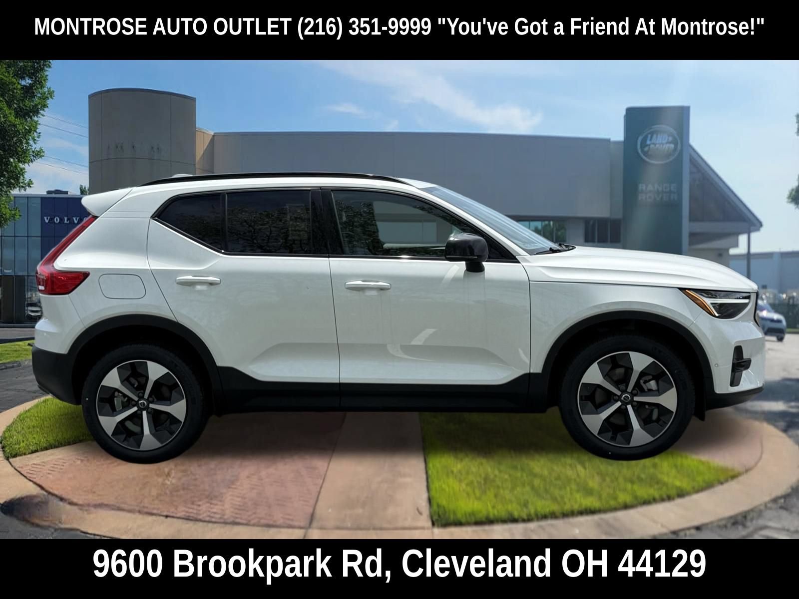 New 2026 Volvo XC40 B5 Plus w/ Protection Package Premier AWD/4WD image 7