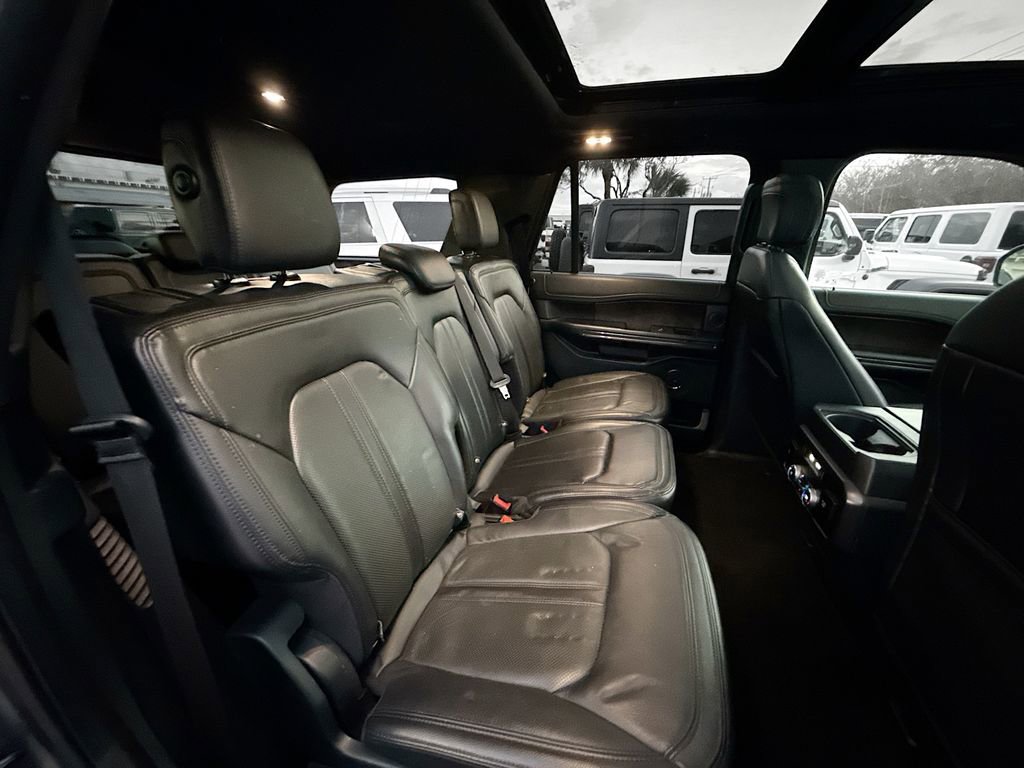 Used 2020 Ford Expedition Limited image 33