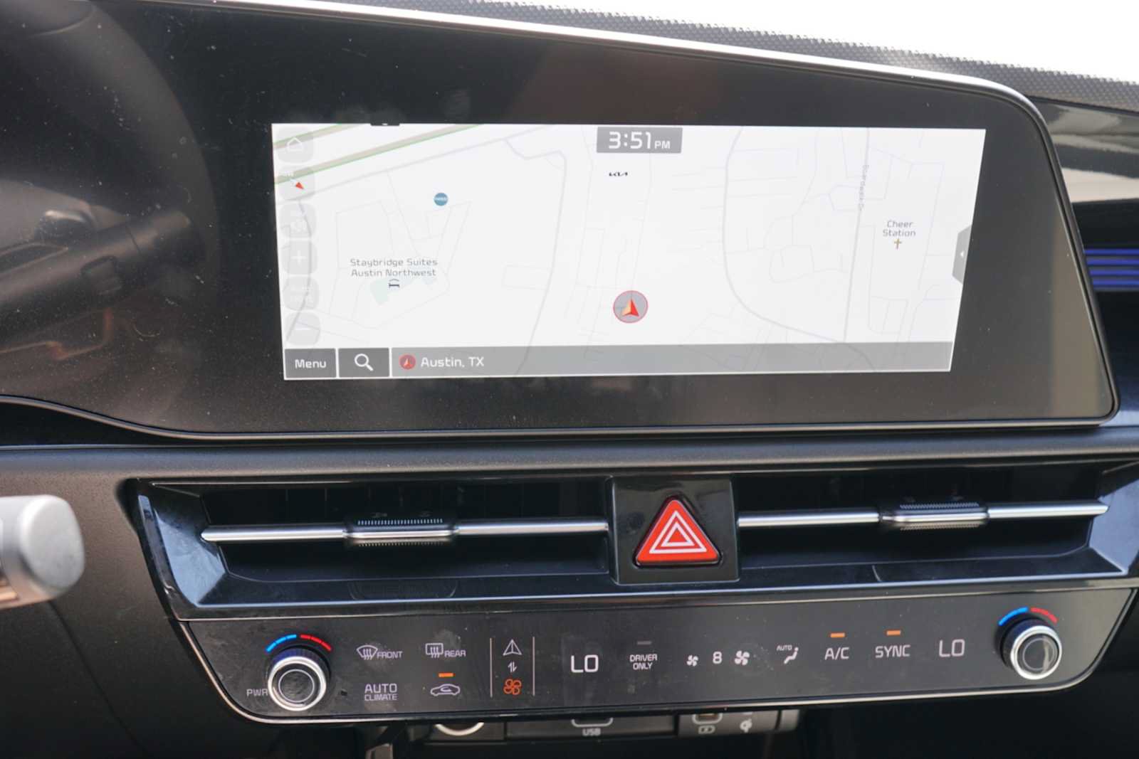 Certified 2024 Kia Niro EX Touring FWD image 12