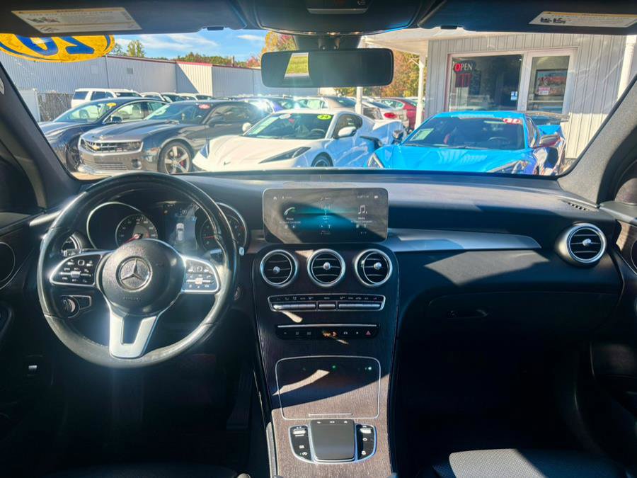 Used 2020 Mercedes-Benz GLC 300 4MATIC image 19