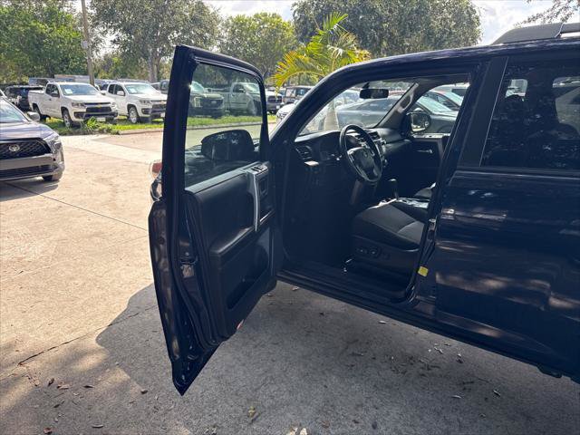 Used 2017 Toyota 4Runner SR5 RWD image 10