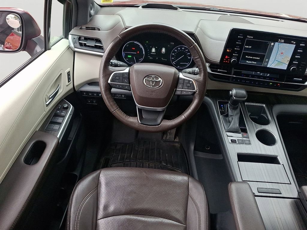 Used 2022 Toyota Sienna Platinum image 12