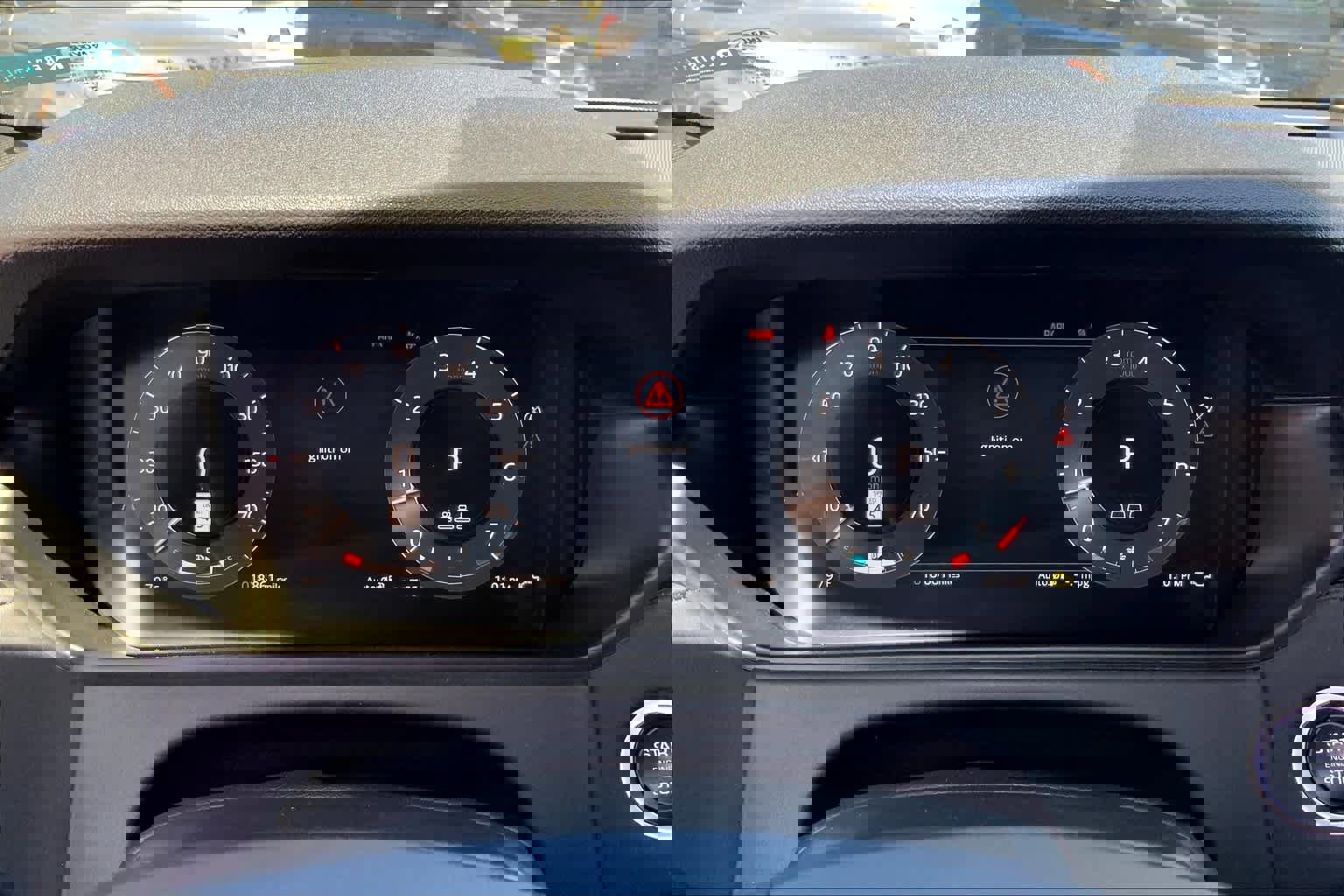 Used 2025 Land Rover Range Rover Velar Dynamic SE image 23