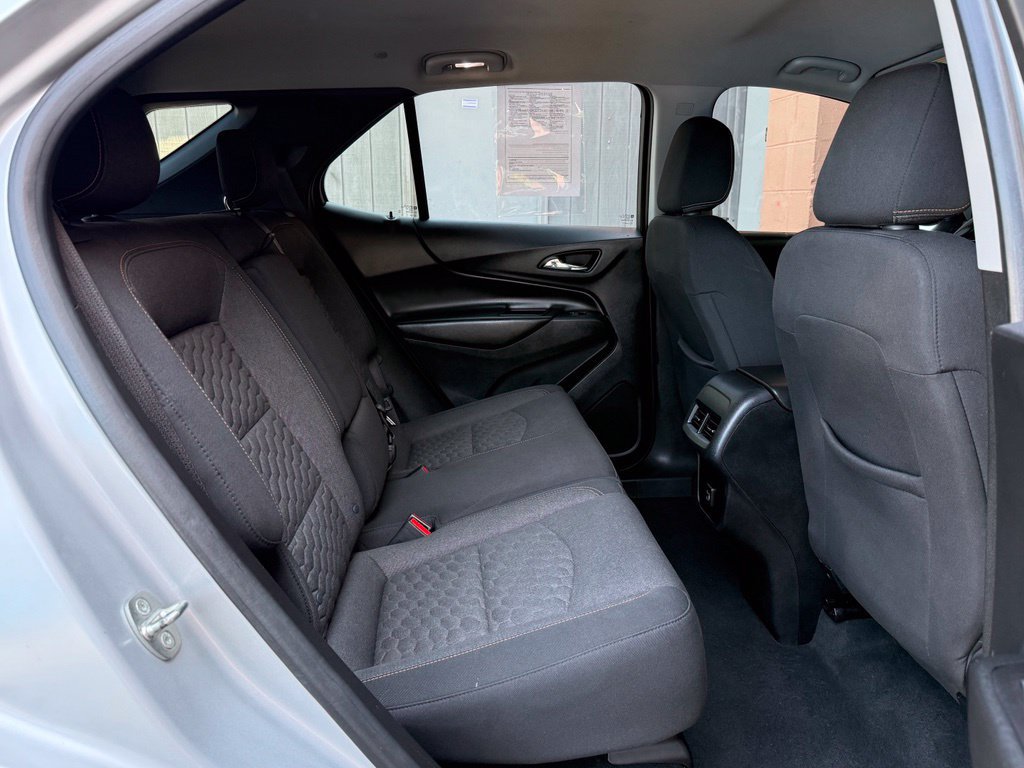 Used 2019 Chevrolet Equinox LT FWD image 16