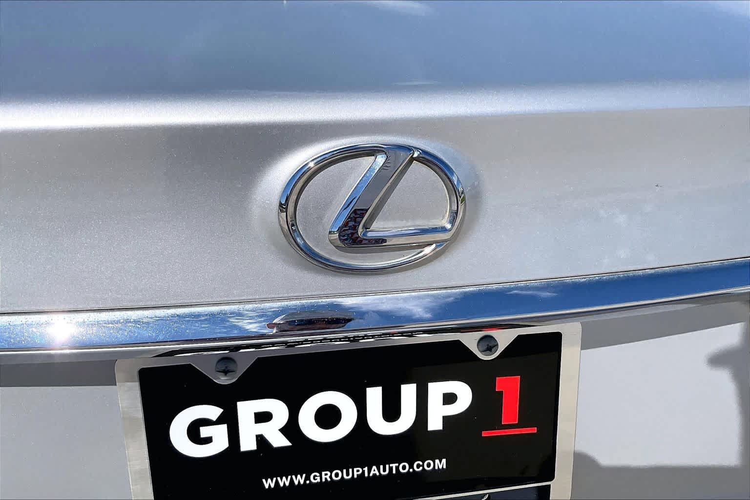 Used 2017 Lexus LS 460 w/ Comfort Package RWD image 31
