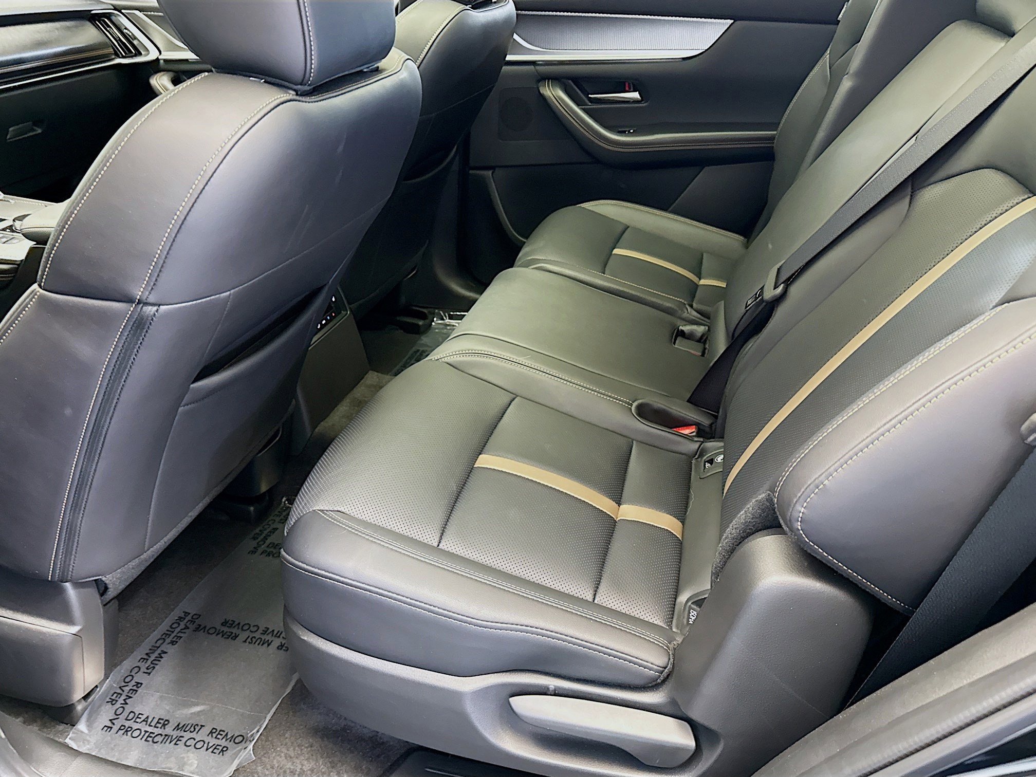 Used 2025 MAZDA CX-70 3.3 Turbo S w/ Premium Package image 19