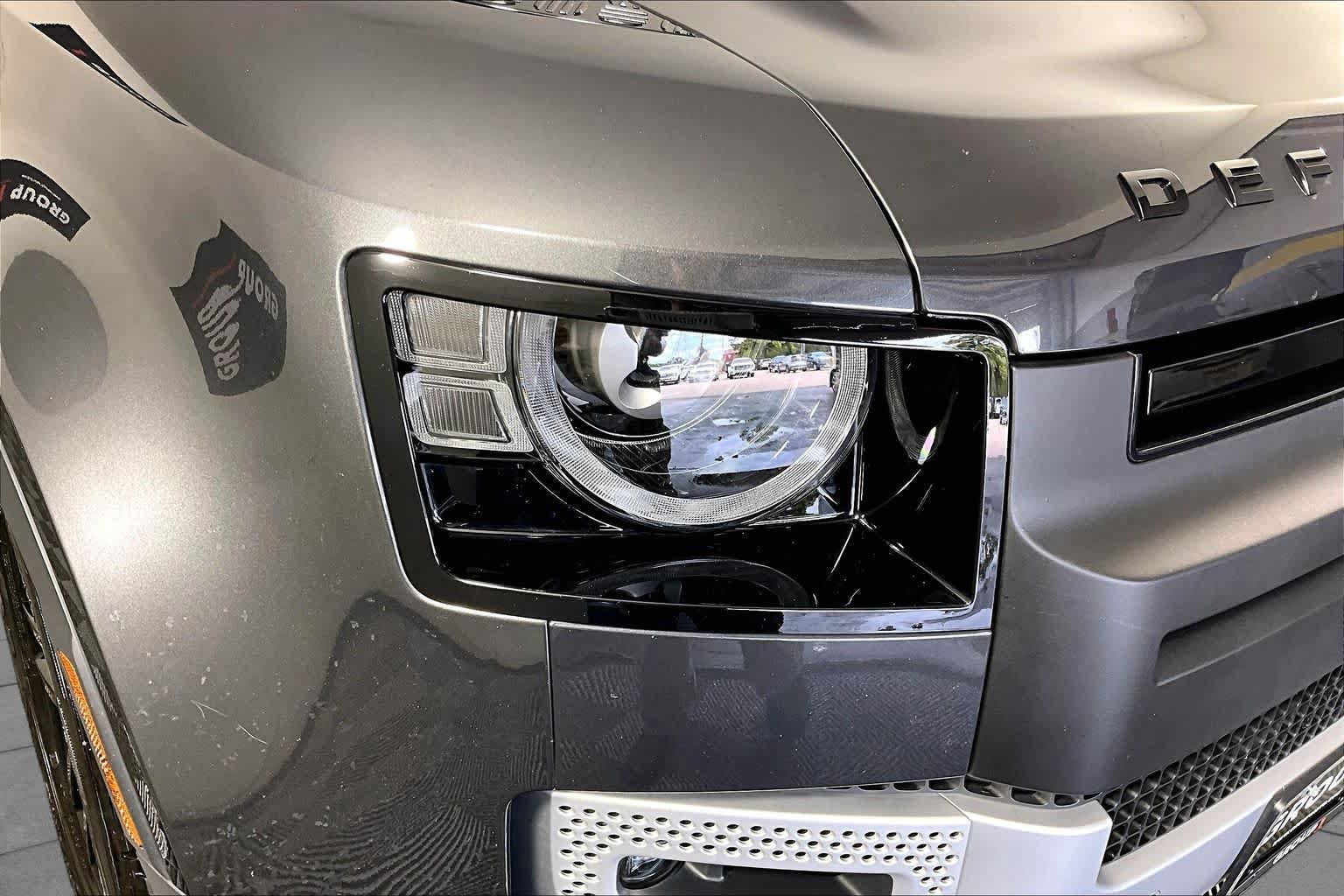 Used 2022 Land Rover Defender 110 S AWD/4WD image 26
