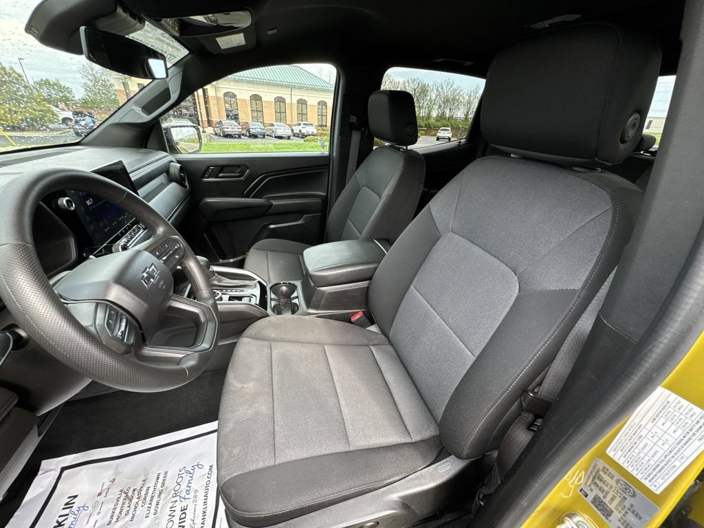 Used 2023 Chevrolet Colorado Trail Boss w/ Technology Package AWD/4WD image 11