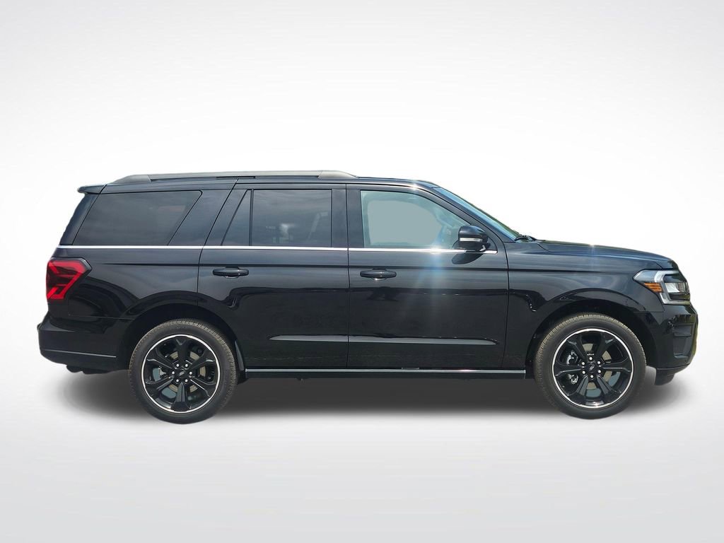 Used 2024 Ford Expedition Limited RWD image 10