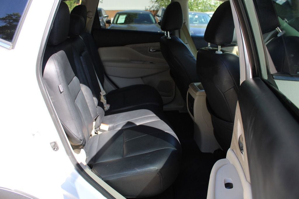 Used 2019 Nissan Murano SV w/ Cargo Package FWD image 29