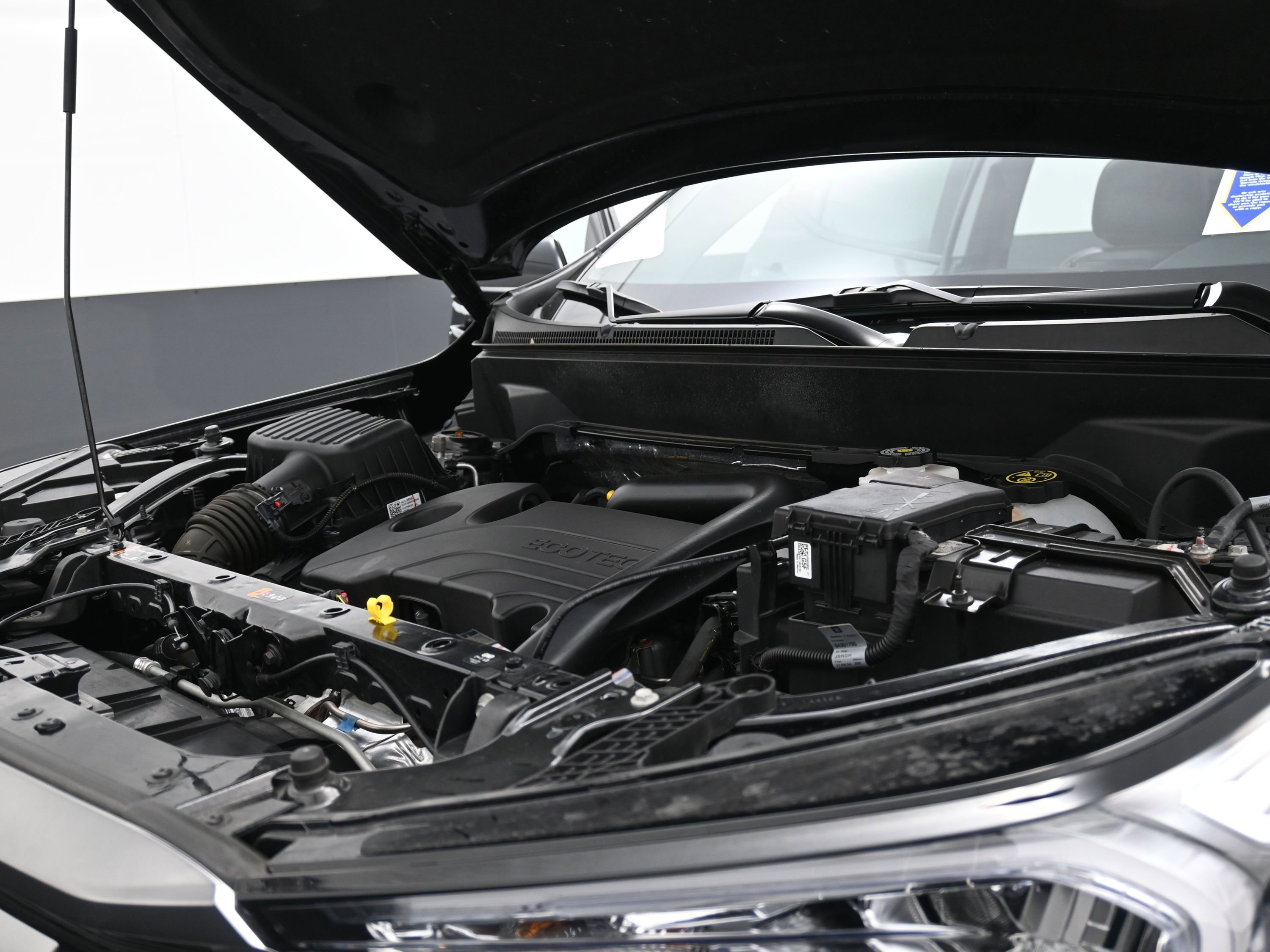 Used 2024 GMC Terrain AT4 image 29