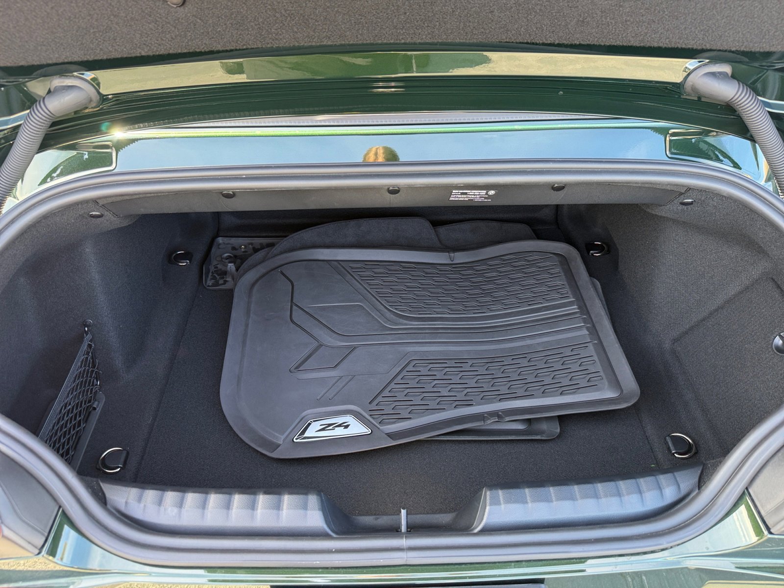 Used 2025 BMW Z4 M40i w/ Edition image 16