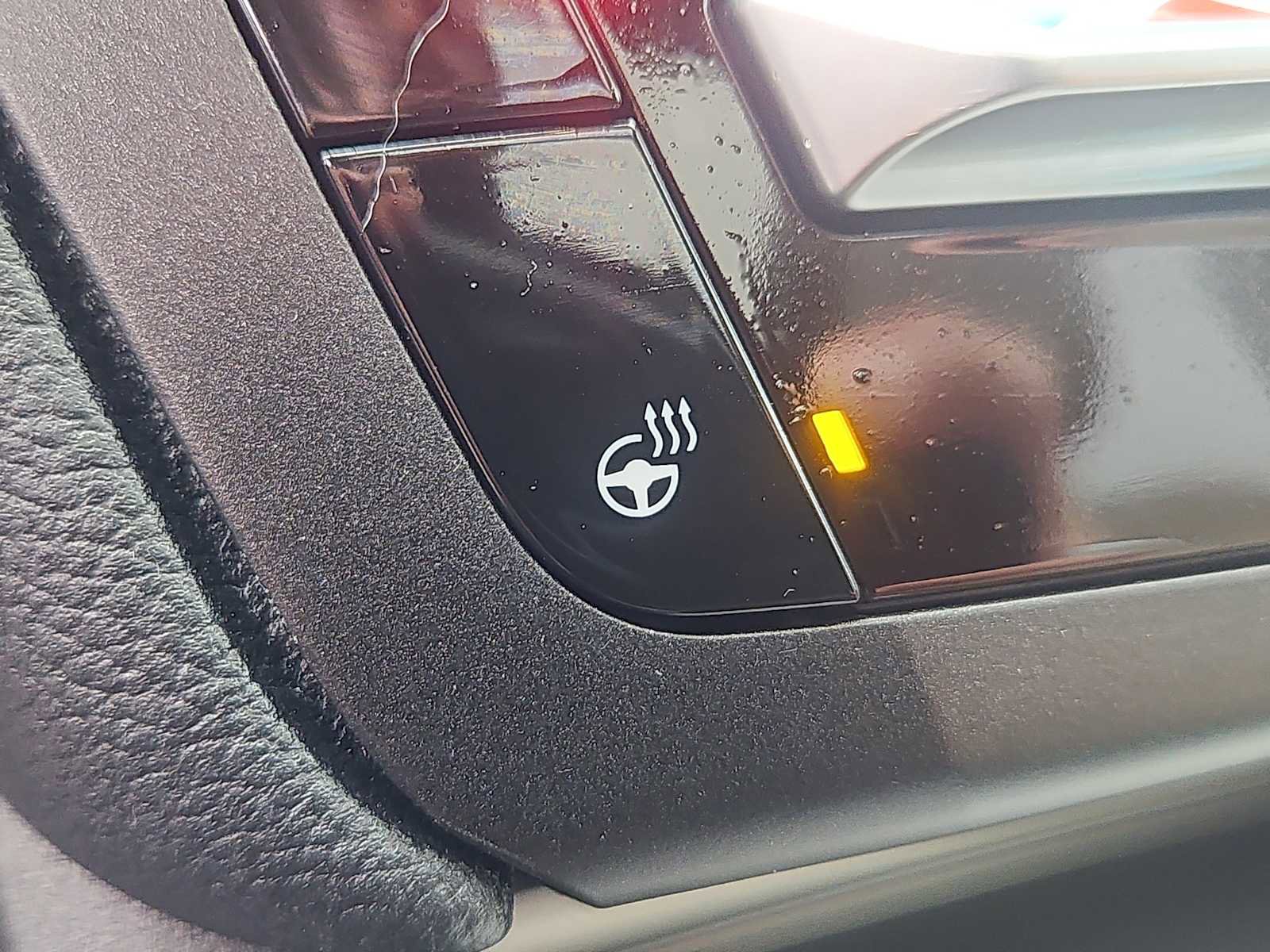 Used 2020 Ford Explorer XLT w/ Equipment Group 202A image 26