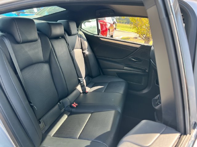 Used 2020 Lexus ES 350 F Sport w/ Accessory Package 2 FWD image 28
