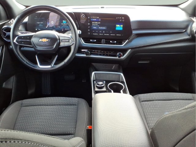 Used 2026 Chevrolet Equinox LT FWD image 13