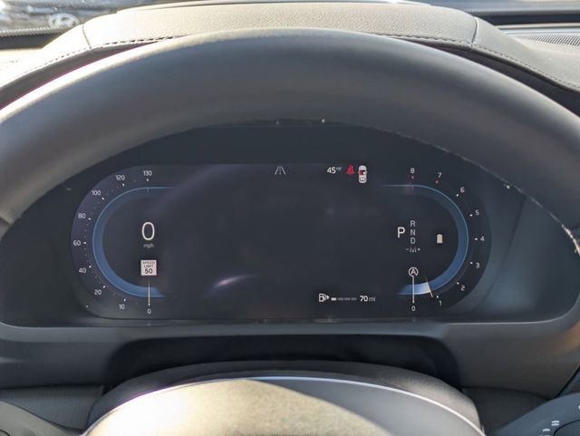 Used 2024 Volvo XC90 B6 Ultimate w/ Protection Package Premier image 8