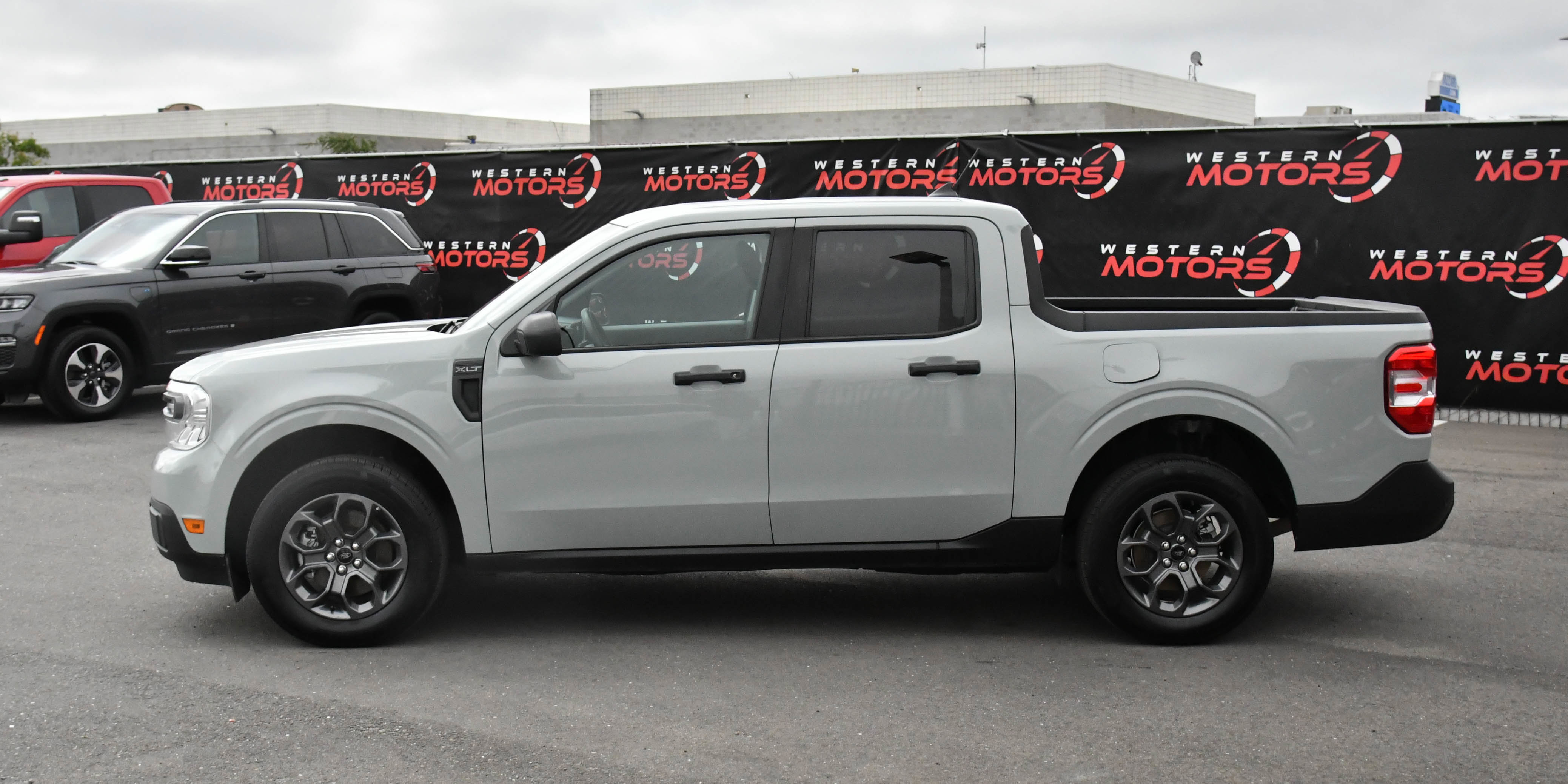Used 2024 Ford Maverick XLT w/ Equipment Group 300A Standard AWD/4WD image 4