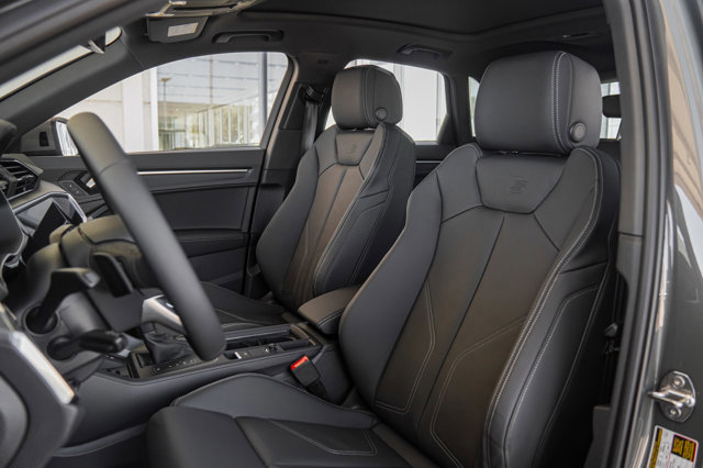 Certified 2025 Audi Q3 2.0T Premium w/ Convenience Package image 10