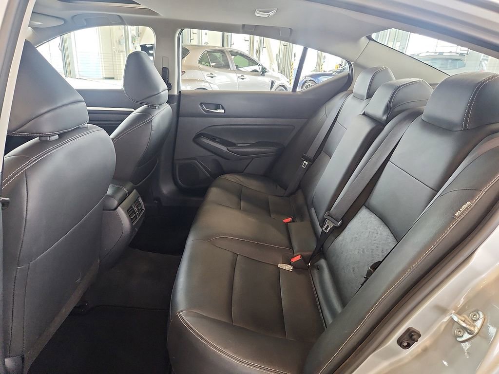 Used 2023 Nissan Altima 2.5 SL image 12