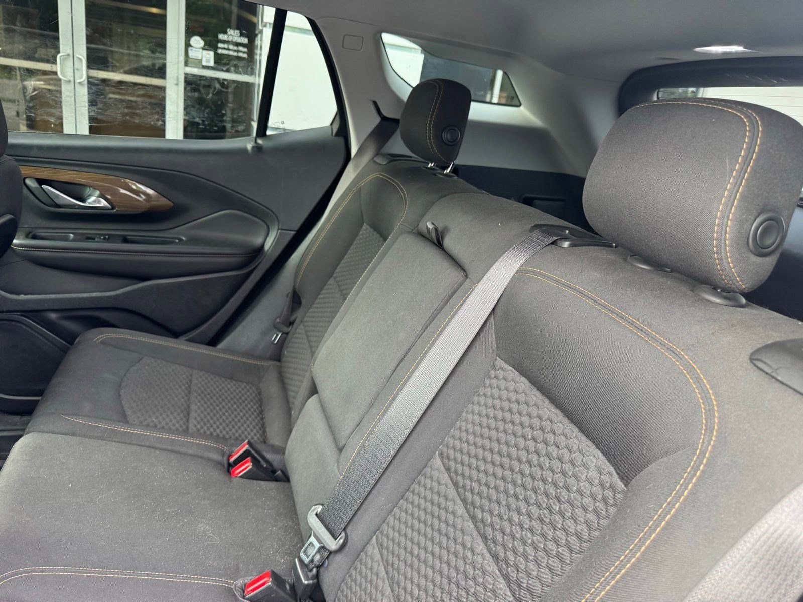 Used 2020 GMC Terrain SLE w/ Driver Convenience Package FWD image 16