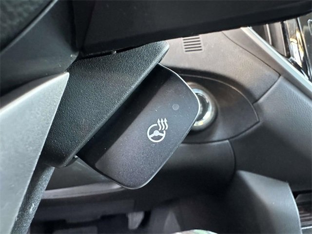 Used 2023 Subaru Ascent Limited w/ Technology Package image 38