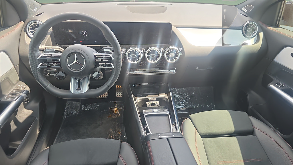 Used 2024 Mercedes-Benz GLA 35 AMG 4MATIC image 12