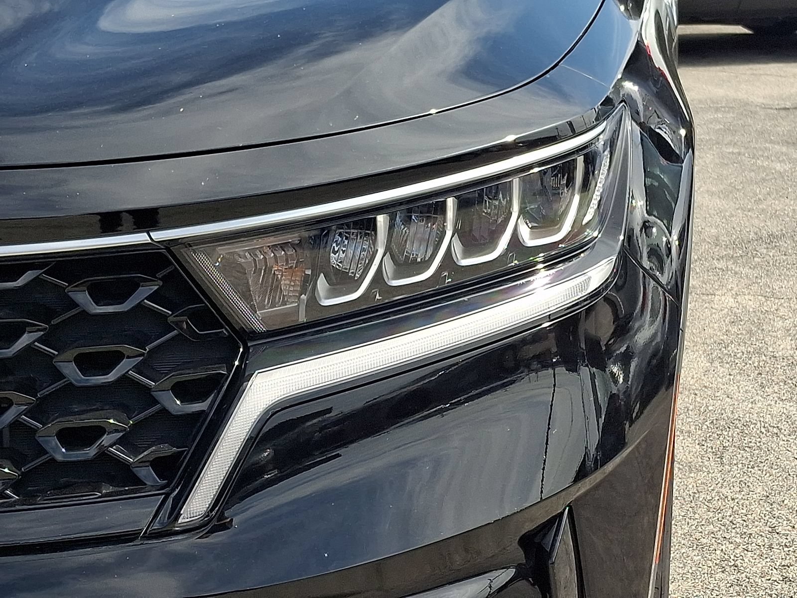Certified 2023 Kia Sorento EX AWD/4WD image 8