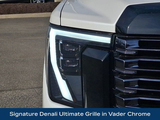 Used 2025 GMC Sierra 3500 Denali Ultimate AWD/4WD image 32