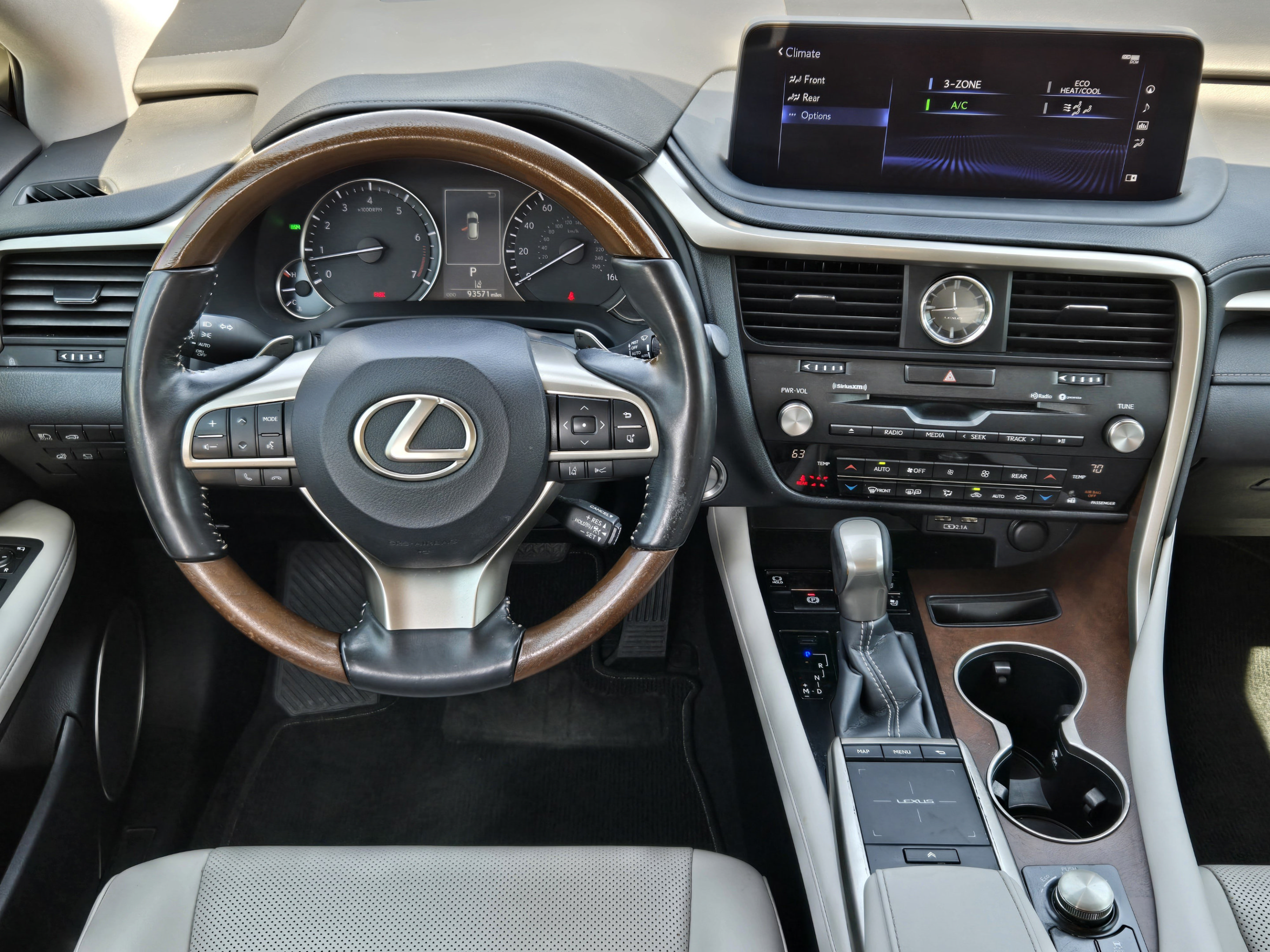 Used 2020 Lexus RX 350L FWD w/ Premium Package image 25