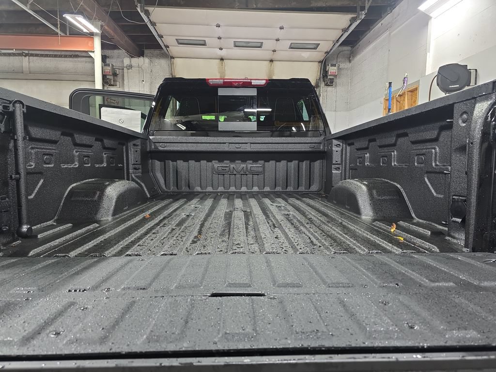 New 2026 GMC Sierra 3500 Denali Ultimate w/ LPO, Black Badging Package AWD/4WD image 12