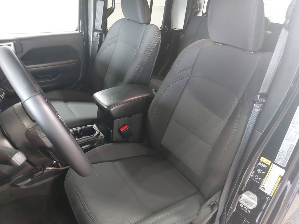 Used 2022 Jeep Gladiator Sport AWD/4WD image 14