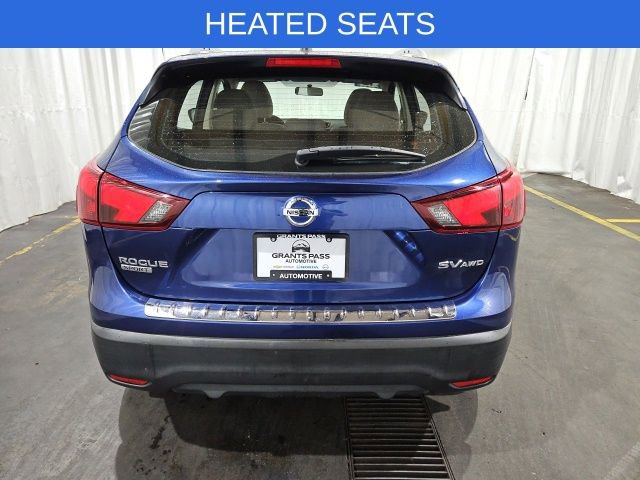 Used 2018 Nissan Rogue Sport SV w/ SV Technology Package image 4