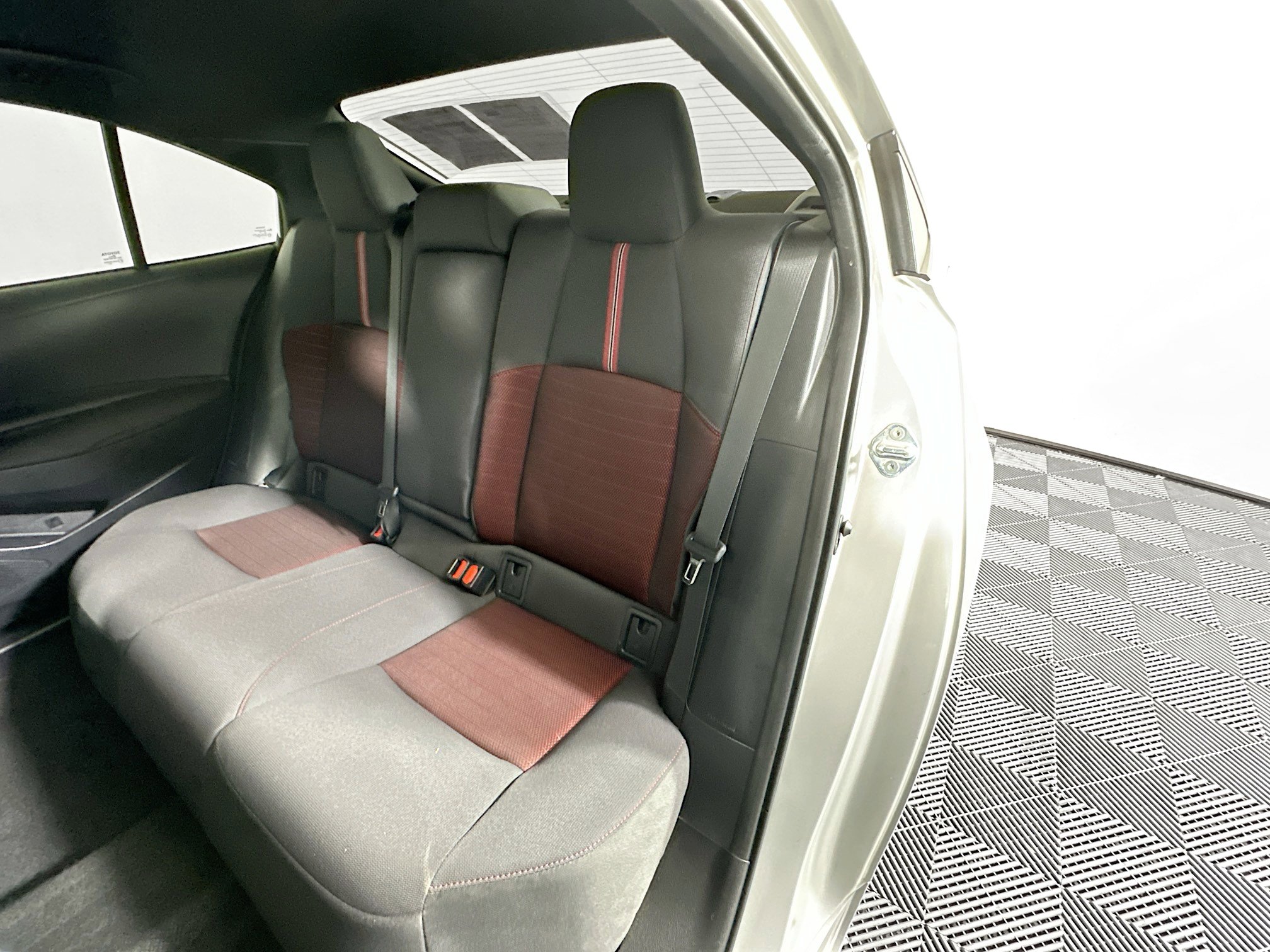 Used 2025 Toyota Corolla SE image 26