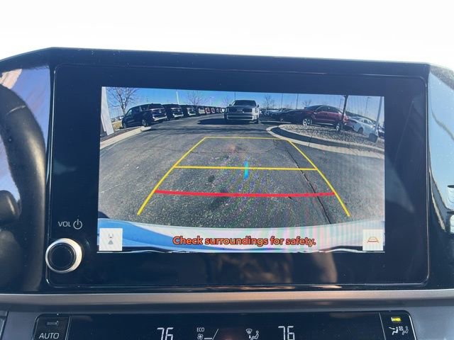 Used 2025 Toyota Camry SE image 19