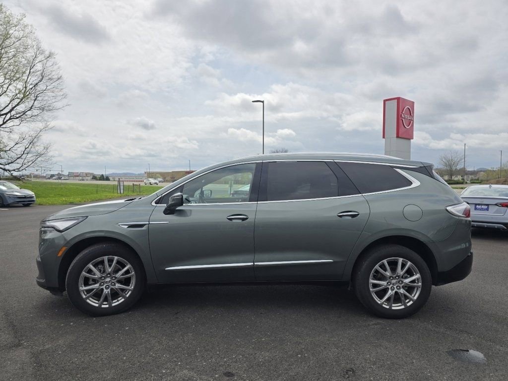 Used 2023 Buick Enclave Premium w/ Experience Buick Package image 10