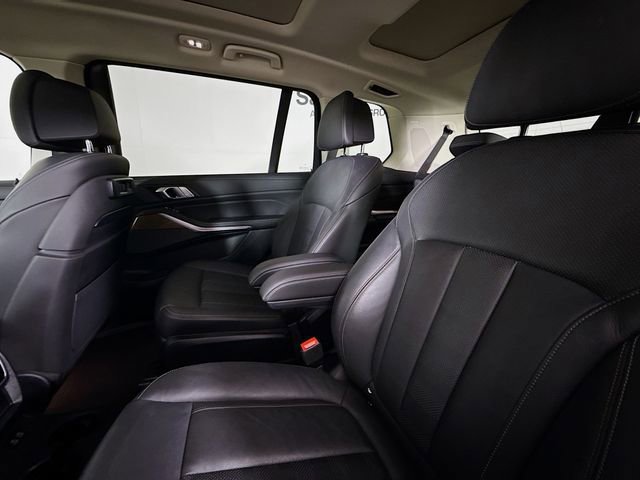 Used 2020 BMW X7 xDrive40i w/ Executive Package image 26