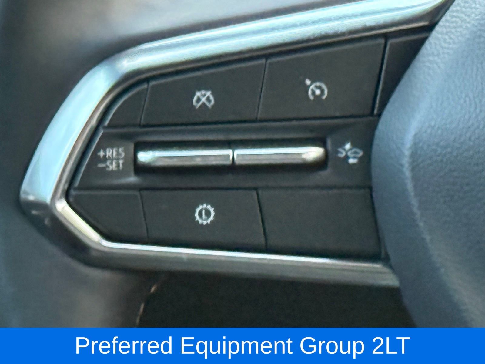Used 2026 Chevrolet Traverse LT AWD/4WD image 29