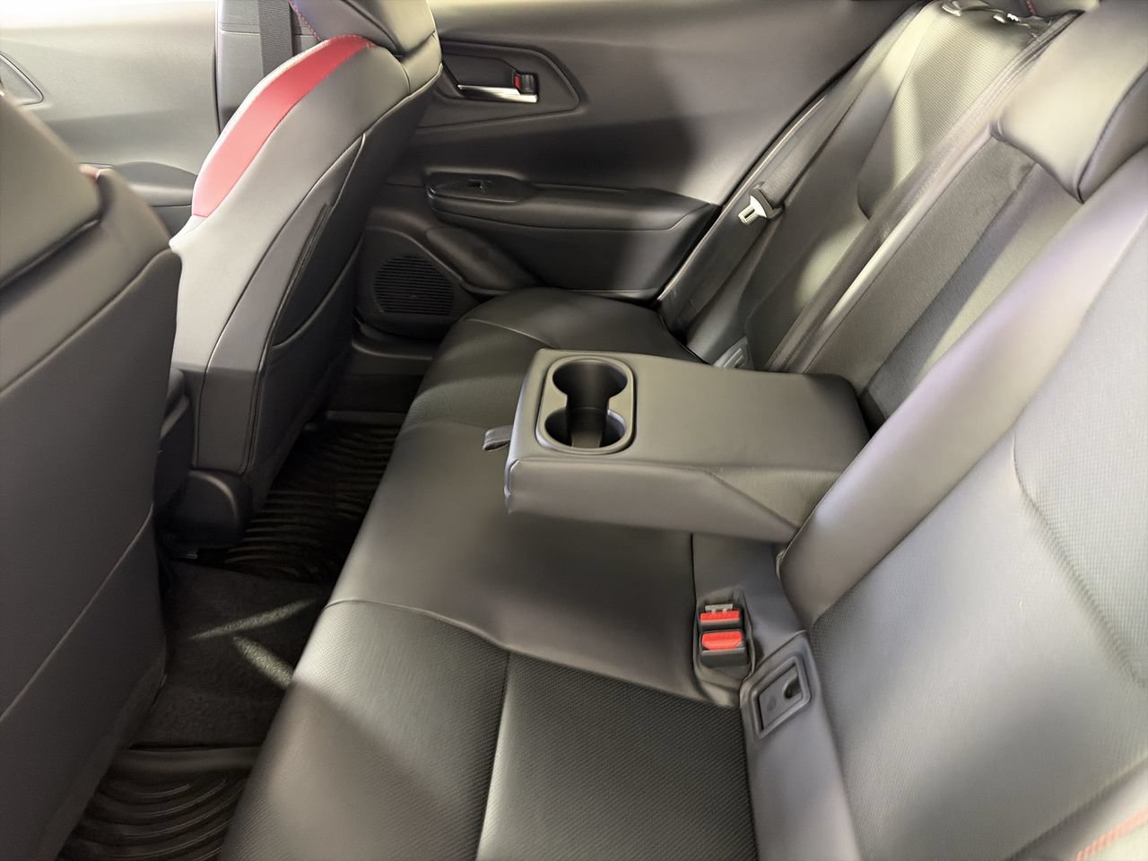 New 2027 Toyota Prius Plug-In Hybrid FWD image 22