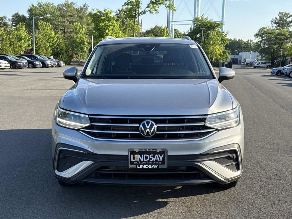 Used 2023 Volkswagen Tiguan SE AWD/4WD image 7